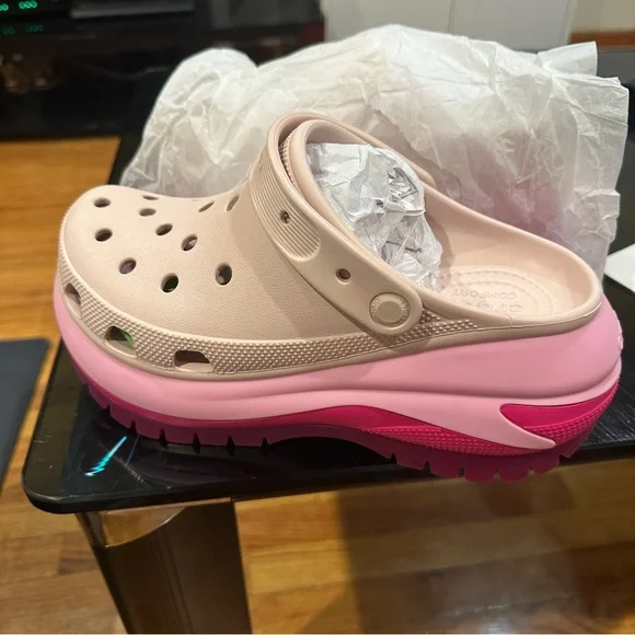 CROCS Mega Crush Matte Clog in Pink - Picture 1 of 5